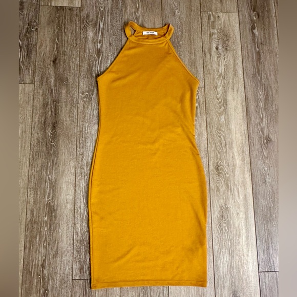 Zara Dresses & Skirts - Small Yellow ZARA Dress